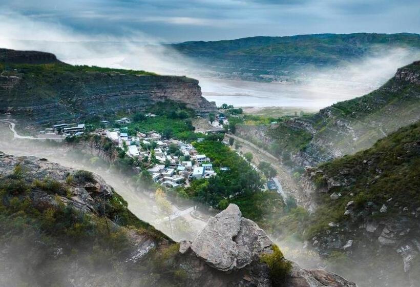 Hotelli 枣花香乡村度假区