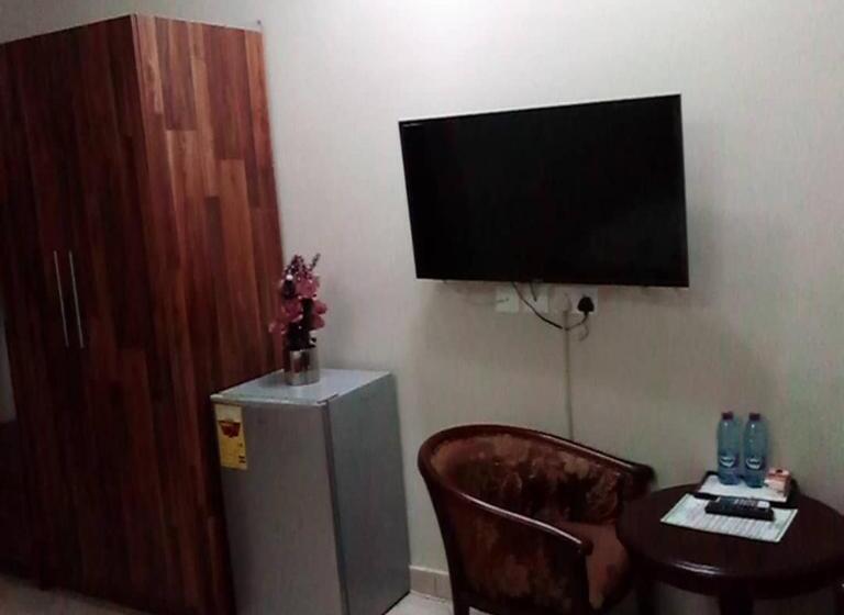 فندق Adwoa Asantewaa Memorial