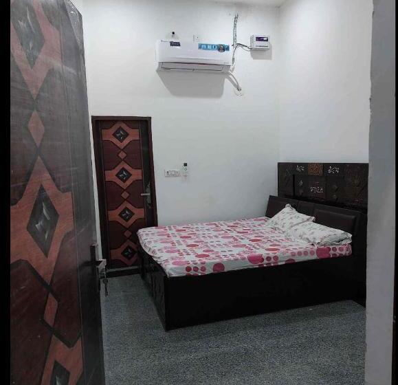 בית מלון כפרי Apna Guest House And