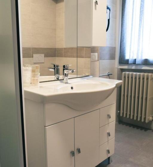 בית מלון כפרי Bella Napoli Albergo Chiari