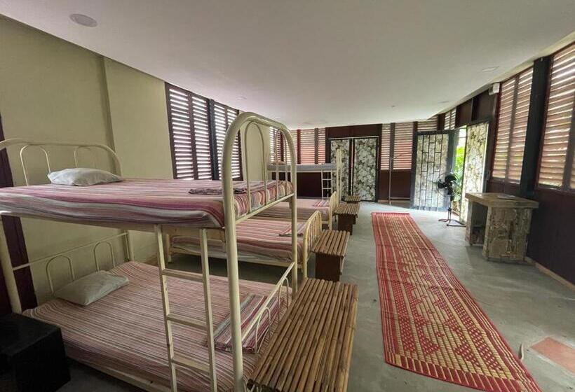 בית מלון כפרי Blue Indigo Yoga Cambodia