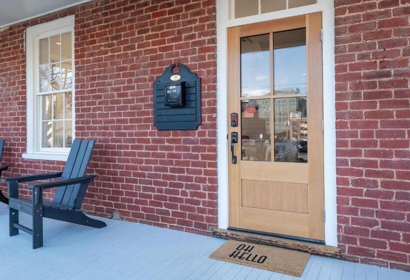 ホテル Boutique Room Steps From Downtown Mall Rose Jean Room 1