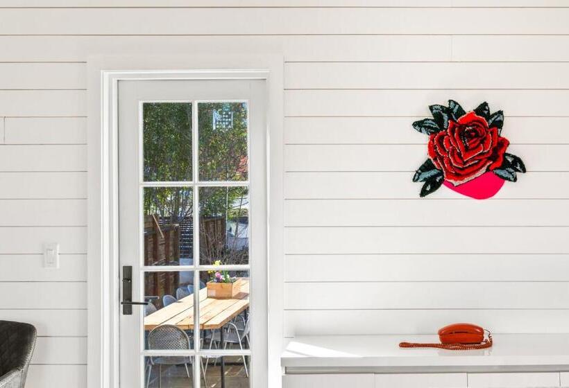 ホテル Boutique Room Steps From Downtown Mall Rose Jean Room 1