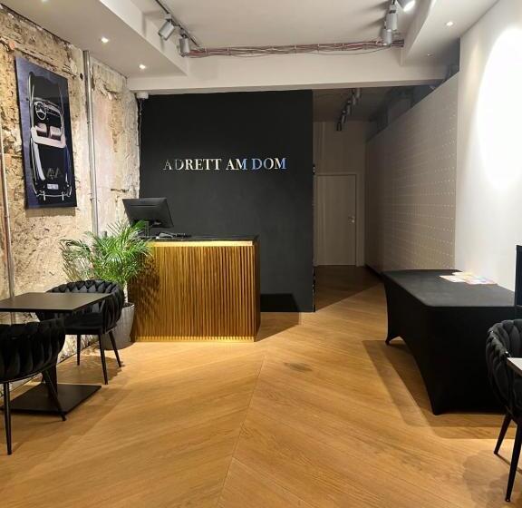 هتل Budget Rooms Just For Sleeping   Digital Access