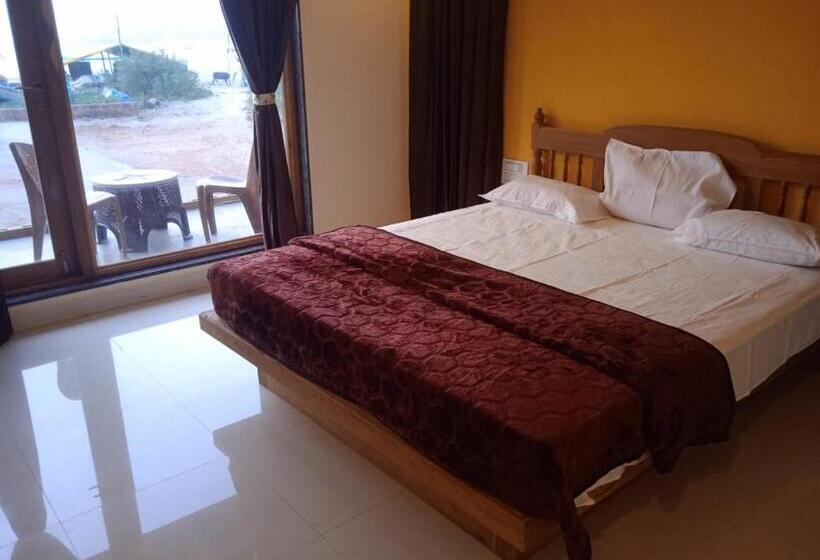 Hotel Dandi Beach Resort Malvan