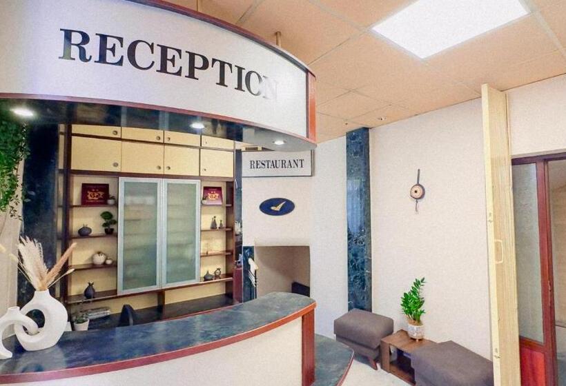 Отель Dezudava Family