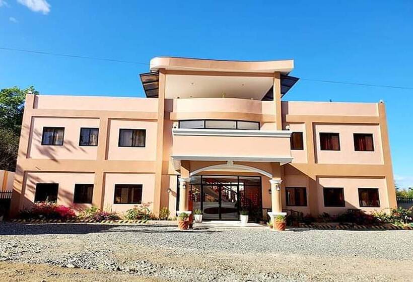 هتل Dinah S Tourist Inn