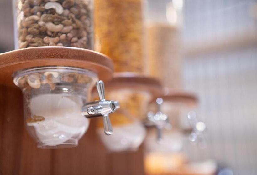 호텔 Holiday Inn Express Shanghai Hongqiao Linkong, An Ihg