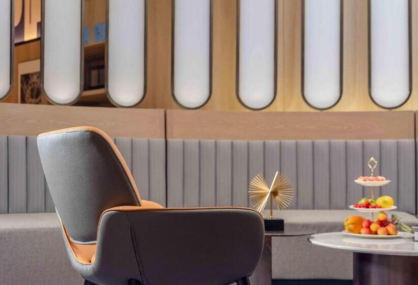 호텔 Holiday Inn Express Shanghai Hongqiao Linkong, An Ihg