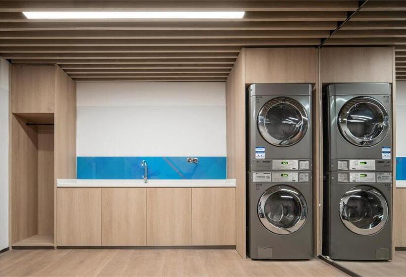 호텔 Holiday Inn Express Shanghai Hongqiao Linkong, An Ihg