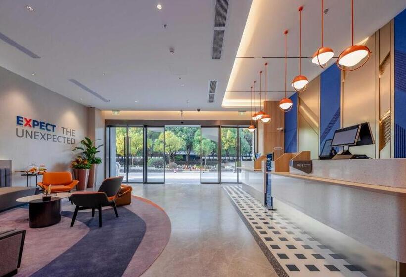 호텔 Holiday Inn Express Shanghai Hongqiao Linkong, An Ihg