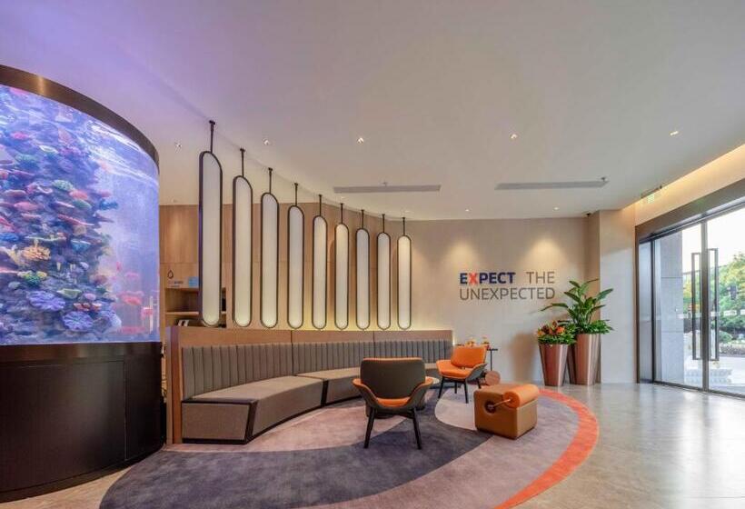 호텔 Holiday Inn Express Shanghai Hongqiao Linkong, An Ihg