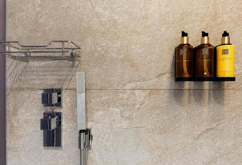 בית מלון כפרי Infinitvm