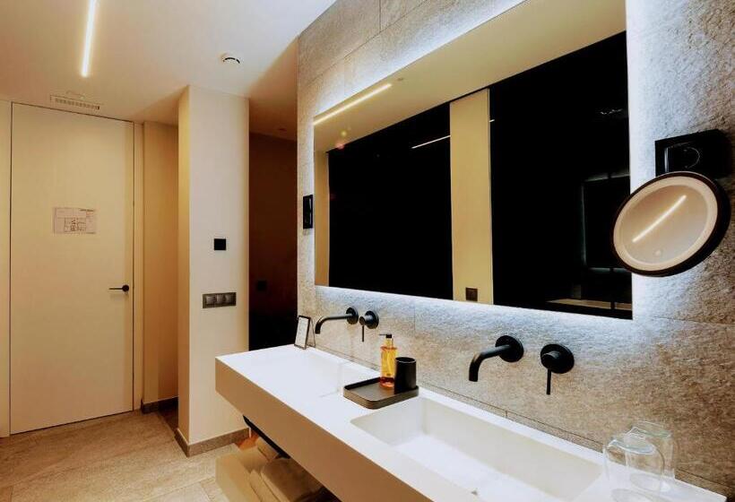 בית מלון כפרי Infinitvm