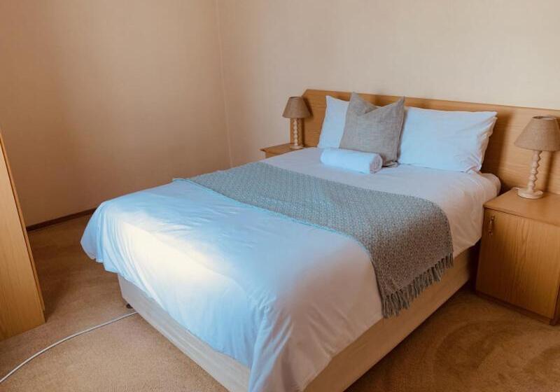 فندق Khutsong Lodge