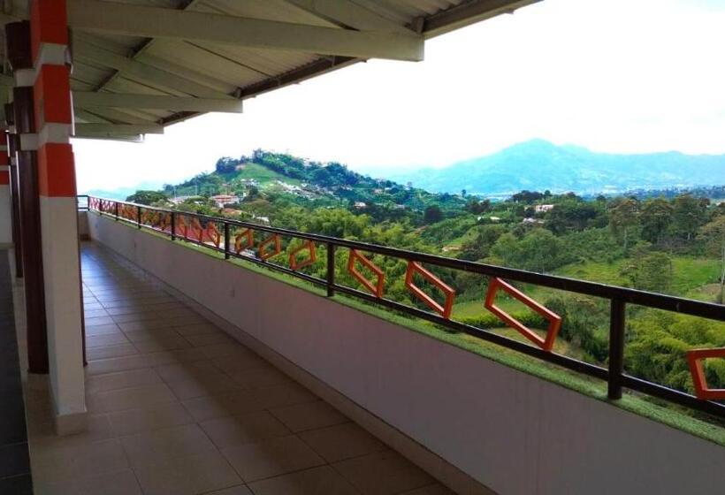 ホテル La Comarca Lodge