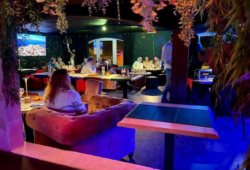 Отель La Terrasse Des Spas