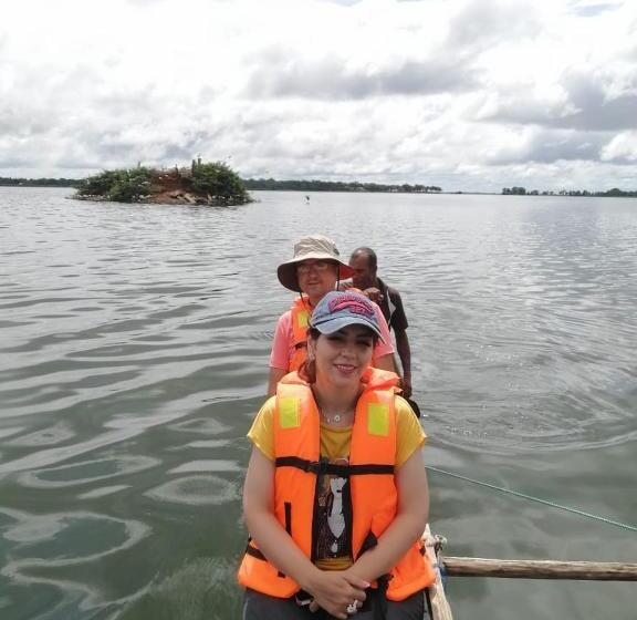 בית מלון כפרי Lake Park