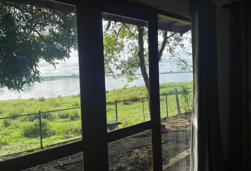 בית מלון כפרי Lake Park