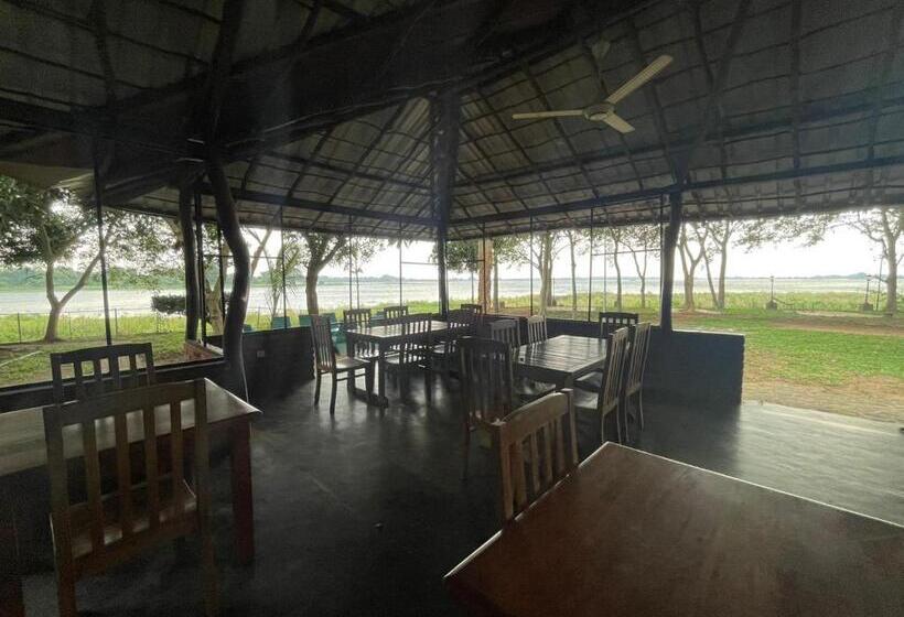 בית מלון כפרי Lake Park