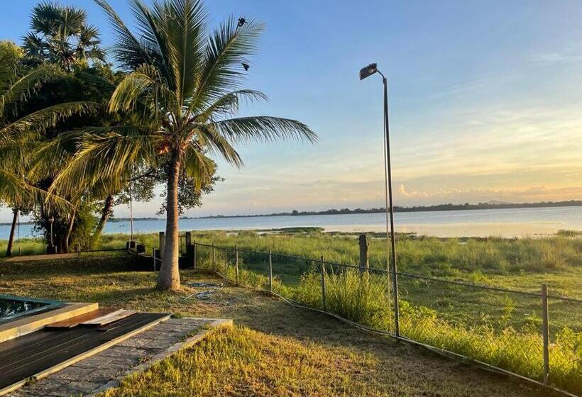 בית מלון כפרי Lake Park