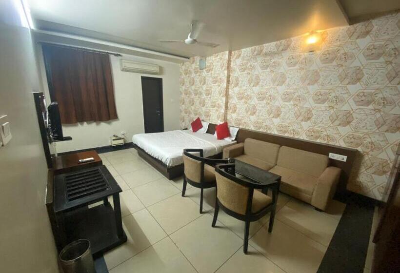 Отель Lifes Callingg