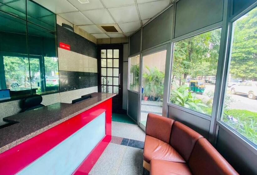 Отель Lifes Callingg