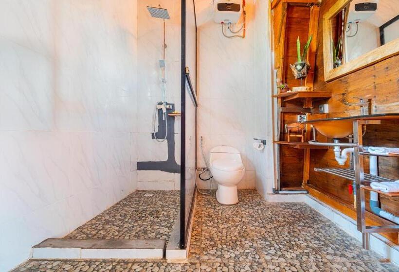 בית מלון כפרי Mai Mucuk Lumbung