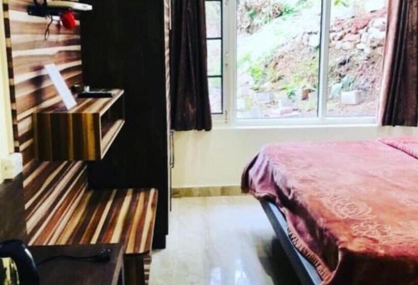 هتل Mcleodganj Inn Yogi