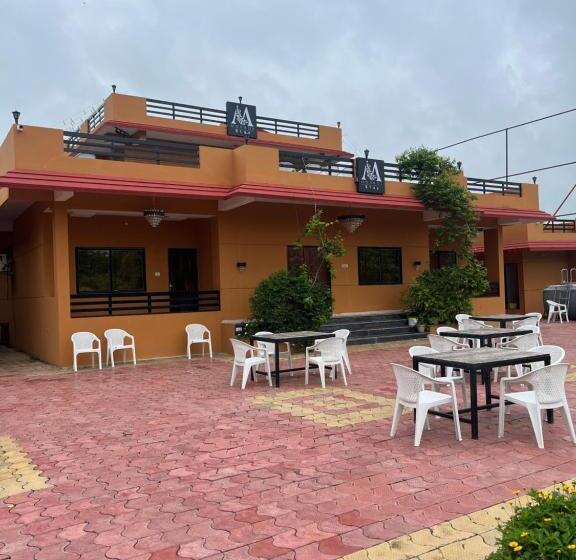 בית מלון כפרי Monroe Stay