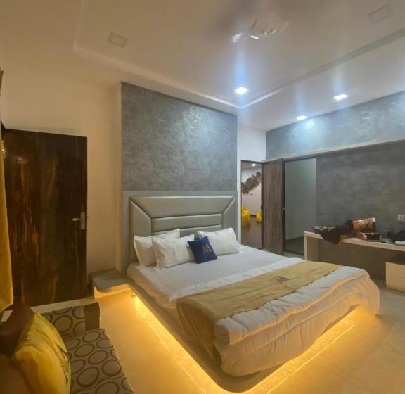 בית מלון כפרי Monroe Stay