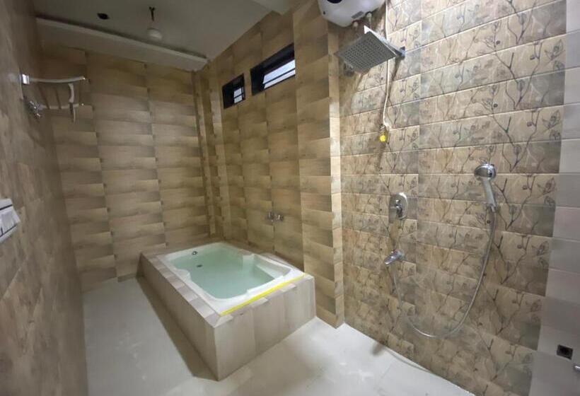 בית מלון כפרי Monroe Stay