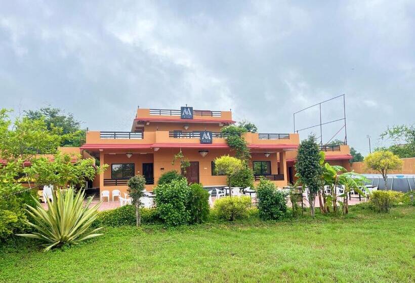 בית מלון כפרי Monroe Stay