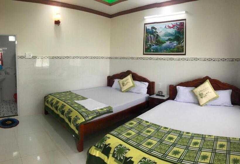 هتل Nhà Nghỉ Việt Thắng