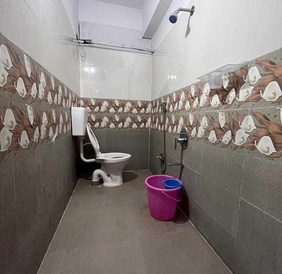 호텔 Oyo Flagship Shiva Lodge