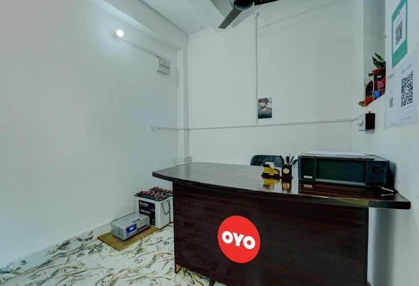 בית מלון כפרי Oyo Flagship Your Room & Guest House