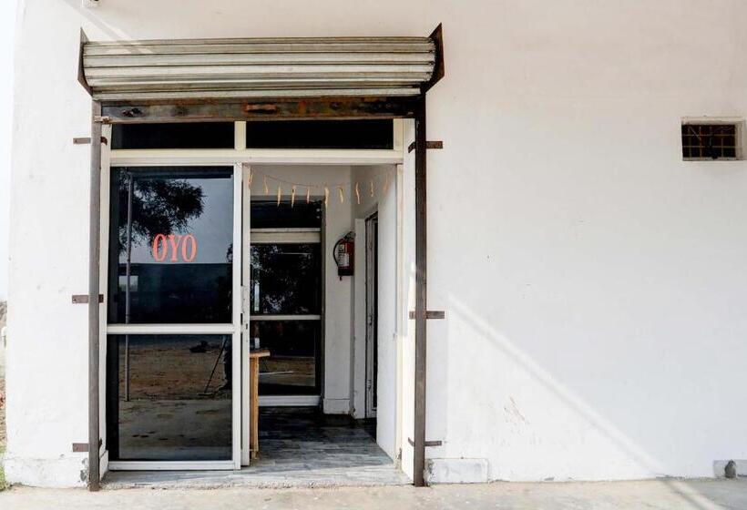 ホテル Oyo New River View