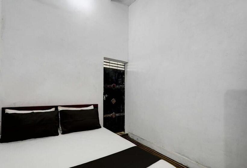 ホテル Oyo New River View