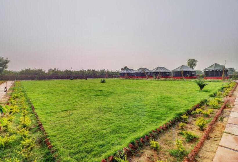 فندق Oyo Pritampalace