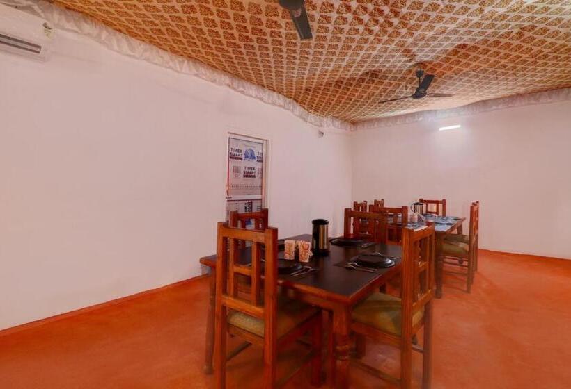 فندق Oyo Pritampalace