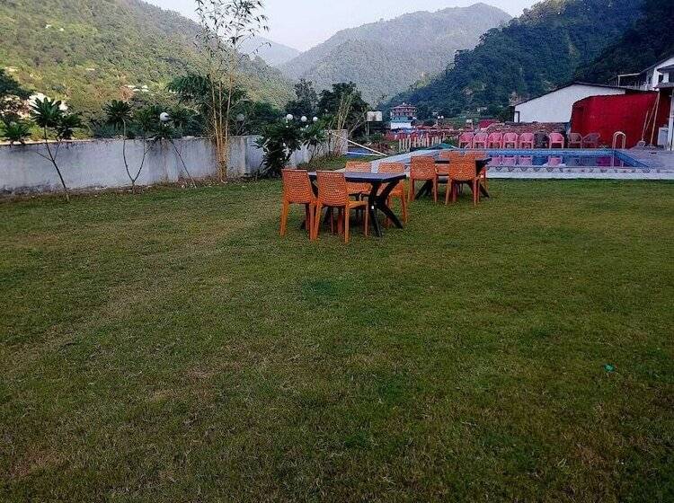 בית מלון כפרי Pride Inn Luxury Resort By Uk Heaven