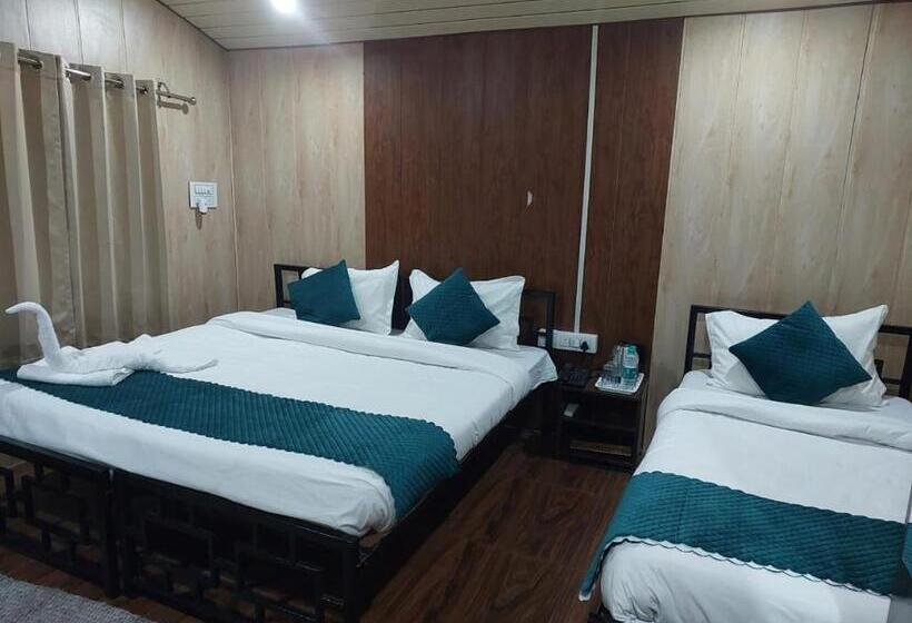 בית מלון כפרי Pride Inn Luxury Resort By Uk Heaven