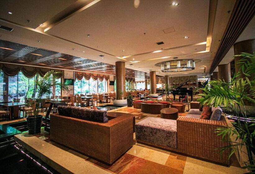 בית מלון כפרי Rainbow Valley Hot Spring