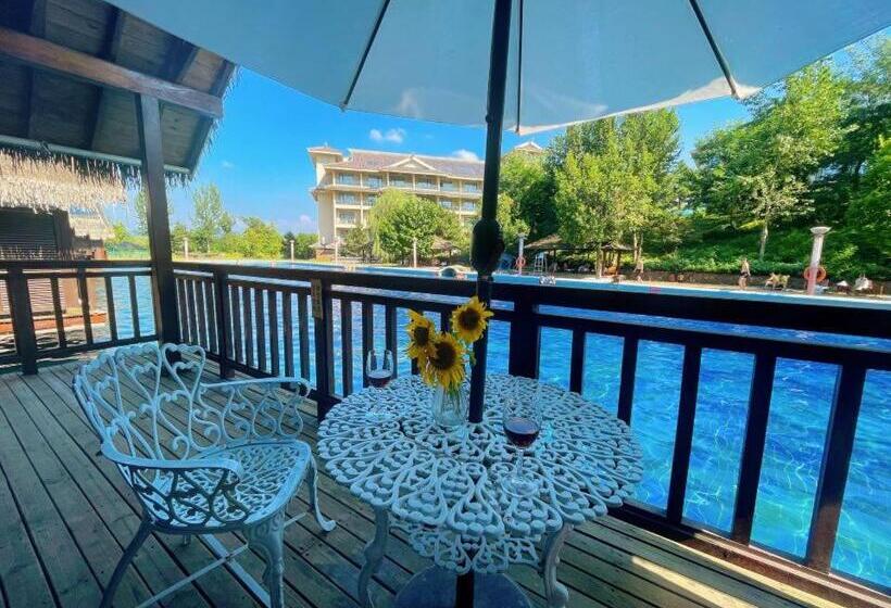 בית מלון כפרי Rainbow Valley Hot Spring