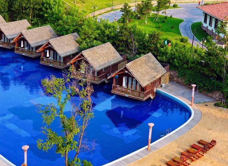 בית מלון כפרי Rainbow Valley Hot Spring