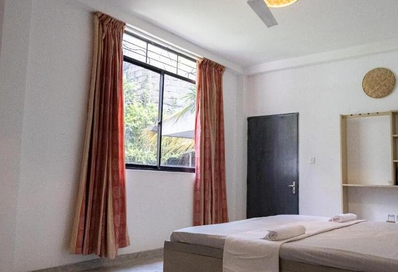 호텔 Rastha Pastha Beach Villa