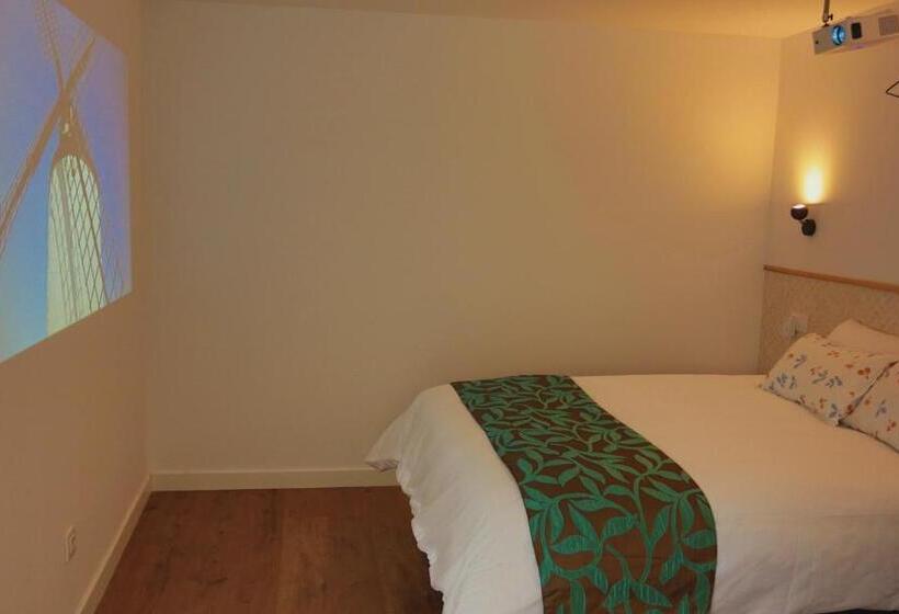 בית מלון כפרי Sgs