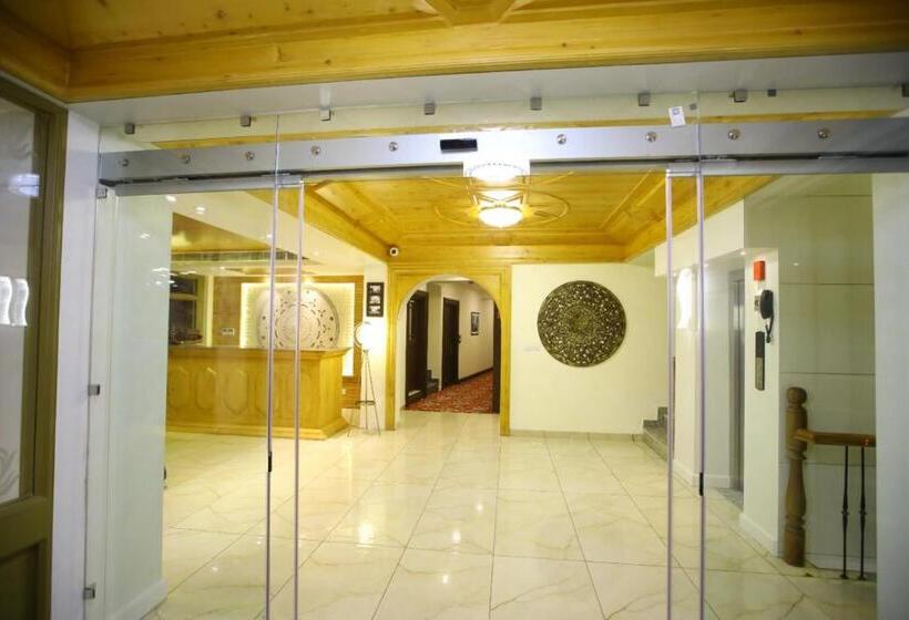 ホテル Shaf Excellency