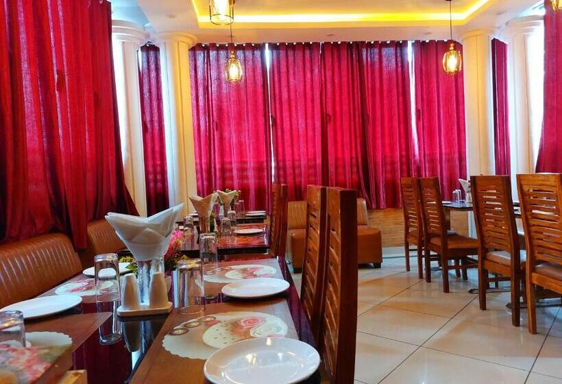 בית מלון כפרי Sunshine & Restaurant