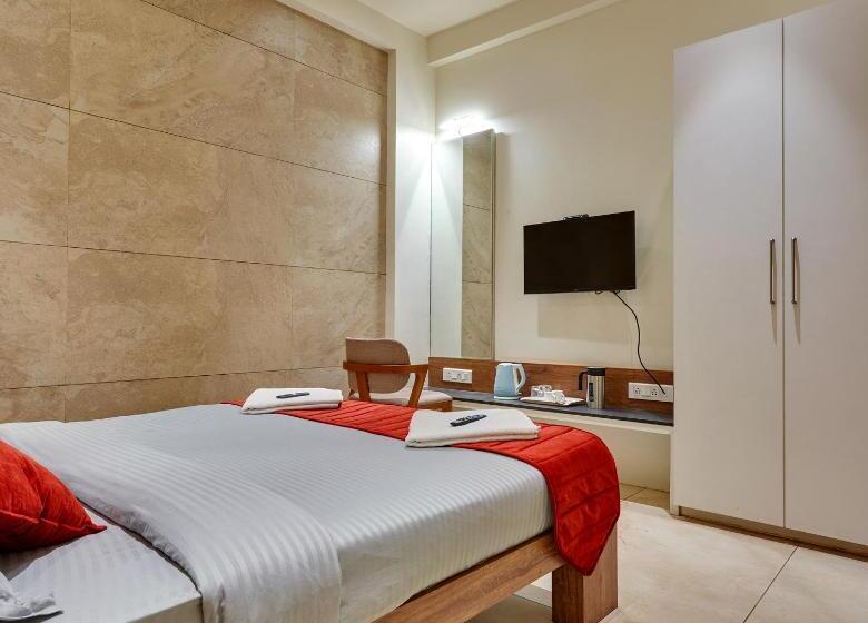 فندق Swamini Kolhapur